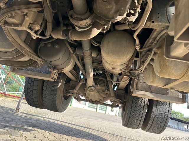 Samochód z podnośnikiem roboczym MERCEDES-BENZ Axor 1829 / Palfinger TKA 35