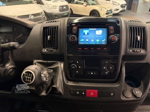 Kombi z visokim stropom PEUGEOT Boxer Kasten L5H2 Klima Tempomat Navi R-CAM AHK