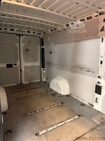 Kastenwagen PEUGEOT Boxer Kasten L5H2 Klima Tempomat Navi R-CAM AHK