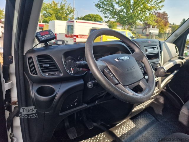 Izotermiczny van chłodnia IVECO Daily 35-150 Kühlwagen Xarios 200 Fahr+Stand