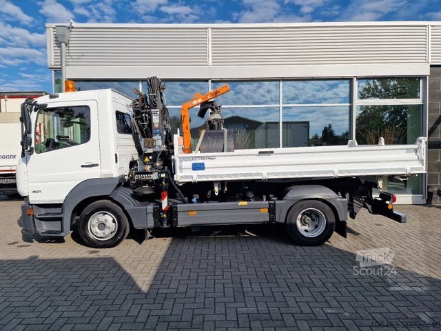Transporter mit Kipper MERCEDES-BENZ Atego 821 Kipper/Kran/Funk/Greifer/2xAHK/Ölansch