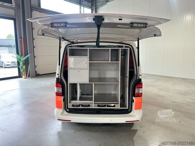 Autospecială de pompieri VOLKSWAGEN T5 Transporter 4Motion*NOTARZT*NEF*ALLRAD*AUTOMA