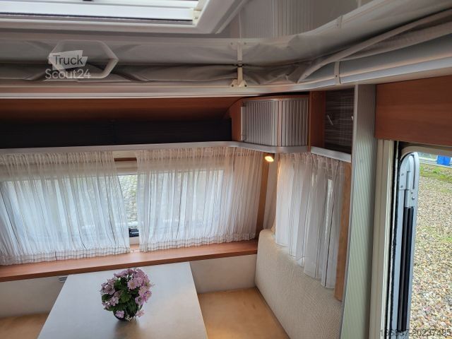Caravane HYMER/ERIBA Feeling 425 Querbett - Nr. 16  (4)