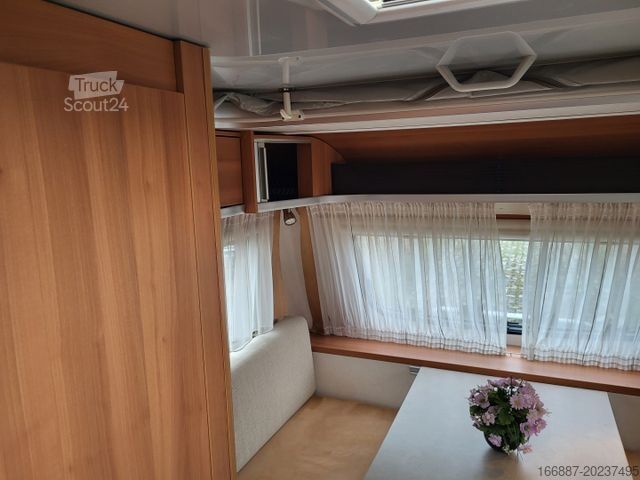 Caravane HYMER/ERIBA Feeling 425 Querbett - Nr. 16  (4)