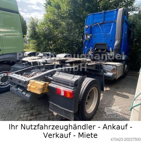 Стандартный седельный тягач MERCEDES-BENZ Actros 4 1843LS*Stream Space* Luft/Luft*