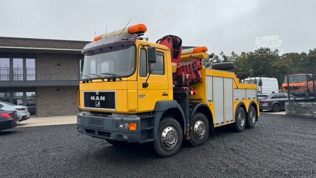 Tralas MAN 35.463 Abschleppwagen Kran LKW Berger