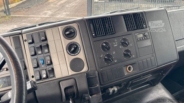 Tralas MAN 35.463 Abschleppwagen Kran LKW Berger