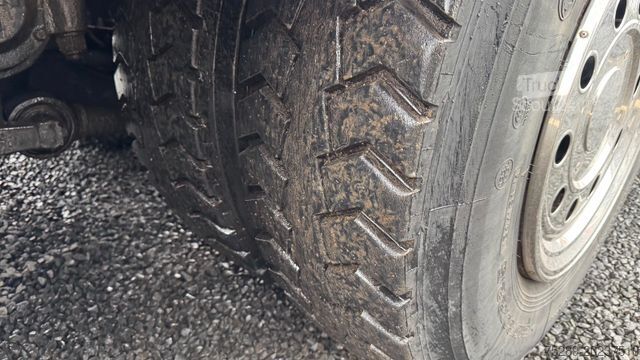 Tralas MAN 35.463 Abschleppwagen Kran LKW Berger