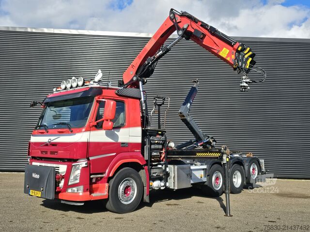 Crane truck Volvo FM 420 8x2 / HIAB HOOKLIFT + 30 t/m CRANE - KRAN