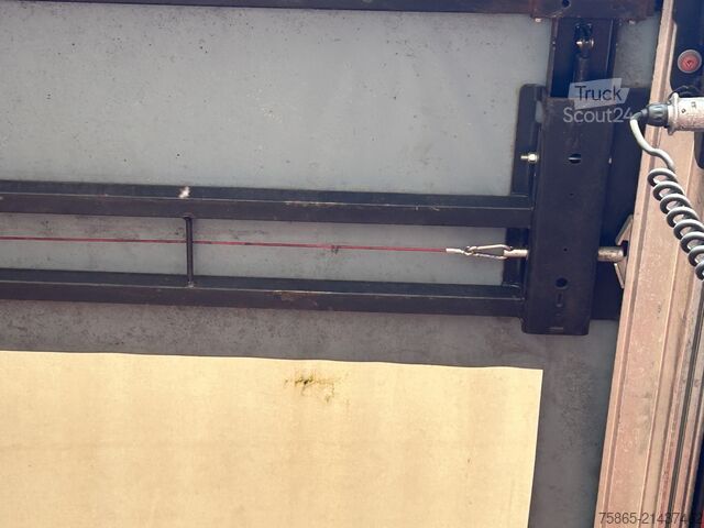 Bâches coulissantes Krone Profi Liner / Curtainside / Loadlift 2000 kg / ...