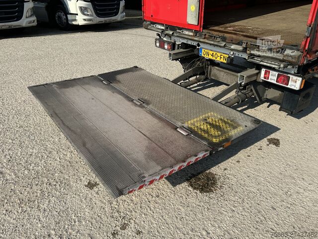 Bâches coulissantes Krone Profi Liner / Curtainside / Loadlift 2000 kg / ...