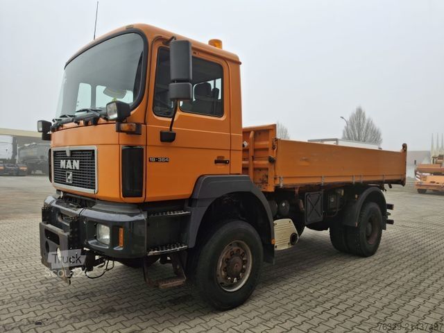 Camion ribaltabile trilaterale MAN 4x4 T34