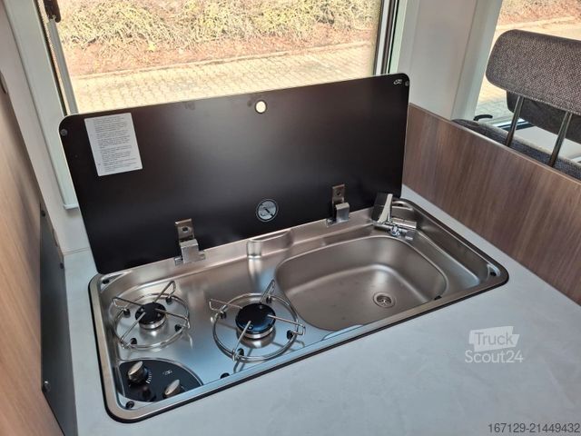 Teilintegriertes Wohnmobil CARADO T 338s Markise / Radträger / Alufelgen