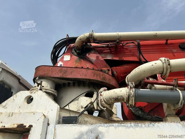 Camión bomba de hormigón MAN TGA 3541