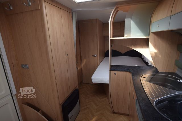 Caravane BÜRSTNER Belcanto 455 TS mit  Panoramavorzelt