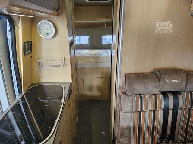 Camping-car LA STRADA Avanti C sehr gepflegt