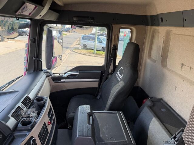 Plateforme de chargement ouverte MAN TGS 35.500 8x4 + KRAN PALFINGER PK42002 G (8x) ...