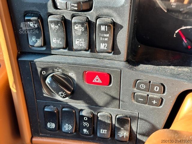 Camion pour bétail SCANIA R520 6x2 LL 4.Stock Menke Hubdach Tränke Retarde