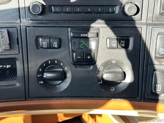 Camion pour bétail SCANIA R520 6x2 LL 4.Stock Menke Hubdach Tränke Retarde