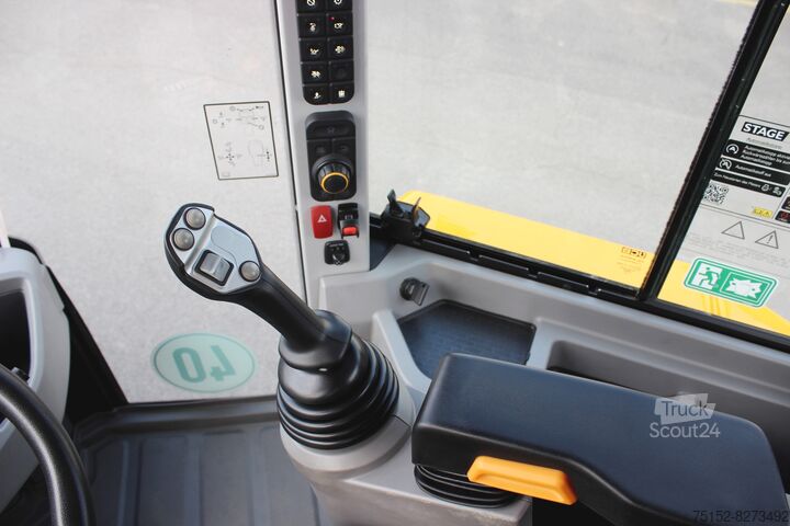 Kolesni nakladalnik JCB 417 HT - Stufe V  Demomaschine