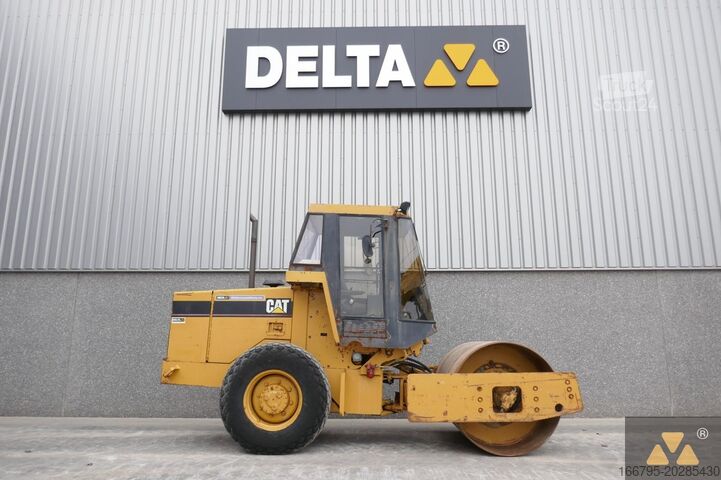 Valjar z enim bobnom Caterpillar CS433C