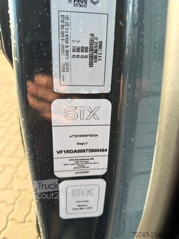 Transportador de gado RENAULT Master STX 5 Sitzer Haras ex. Lang Automatik