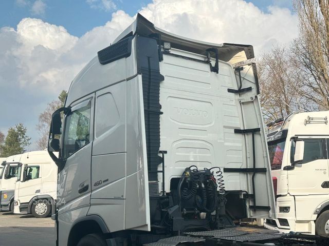 Standarta vilcējs VOLVO FH460 2- Hydraulik PTO Globetrotter I-Park ACC