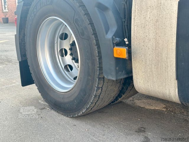 Standarta vilcējs VOLVO FH460 2- Hydraulik PTO Globetrotter I-Park ACC