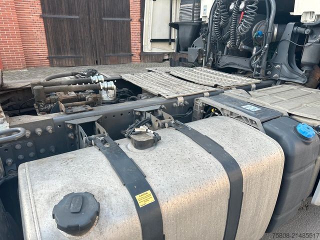 Standarta vilcējs VOLVO FH460 2- Hydraulik PTO Globetrotter I-Park ACC