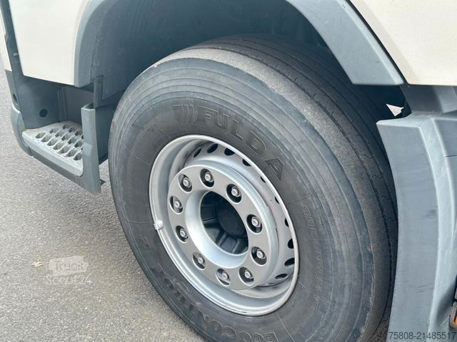 Standarta vilcējs VOLVO FH460 2- Hydraulik PTO Globetrotter I-Park ACC