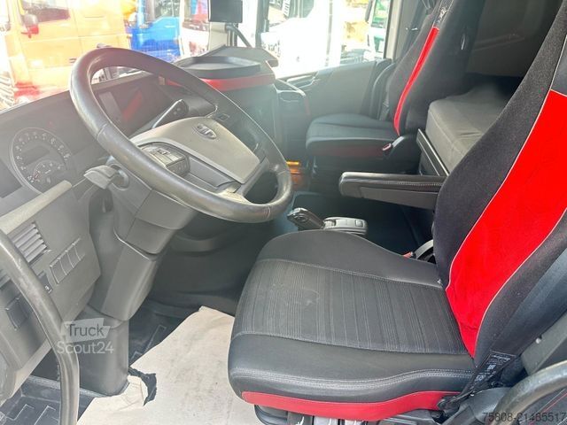 Standarta vilcējs VOLVO FH460 2- Hydraulik PTO Globetrotter I-Park ACC