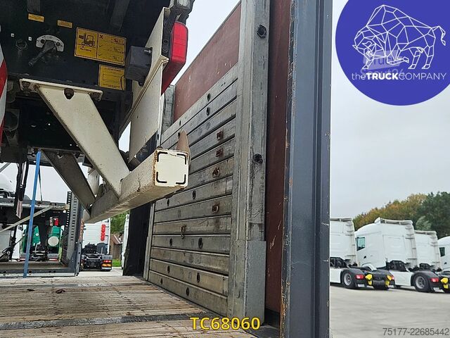 Rimorchio della piattaforma Kässbohrer 