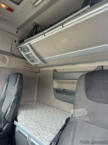 Silniční tahač 4x2 DAF XF 460
