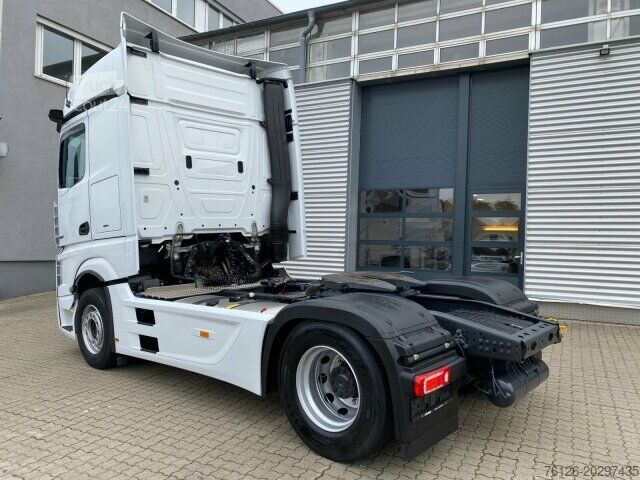 Standarta vilcējs Mercedes-Benz 1853LS BigSpace/Kipp-Schubbodenhydr./Vollluft