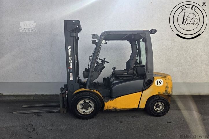 Dizel forkliftler Jungheinrich DFG 430
