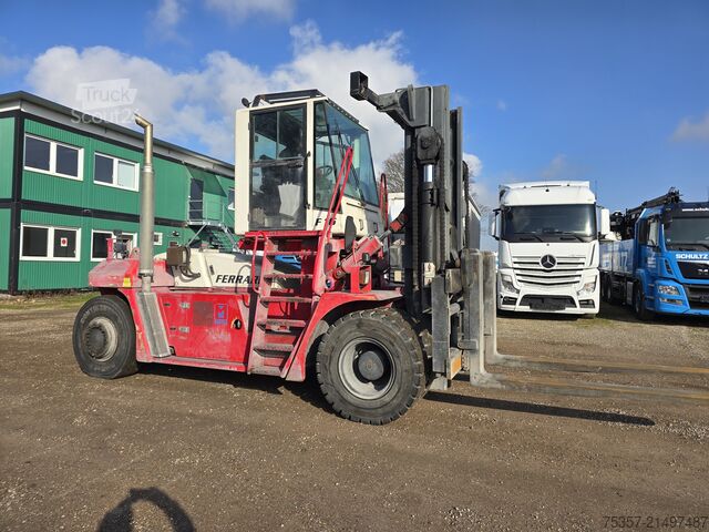 Chariot élévateur frontal Ferrrari F 16