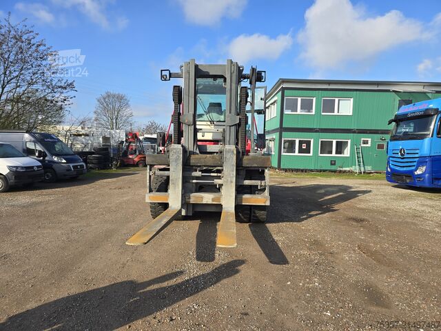 Chariot élévateur frontal Ferrrari F 16