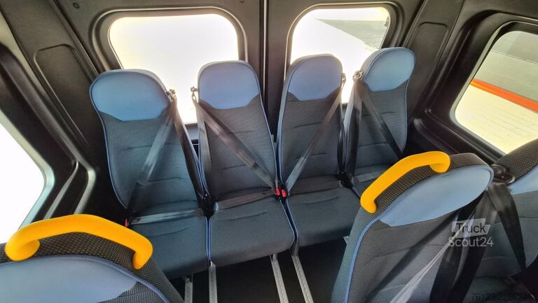 Minibus Opel Movano Lord light Lagerfahrzeug Stock 18 SS