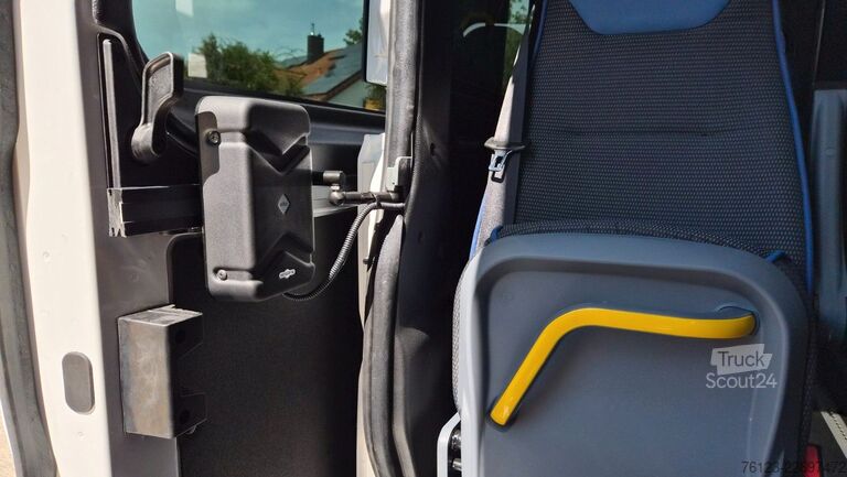 Minibus Opel Movano Lord light Lagerfahrzeug Stock 18 SS