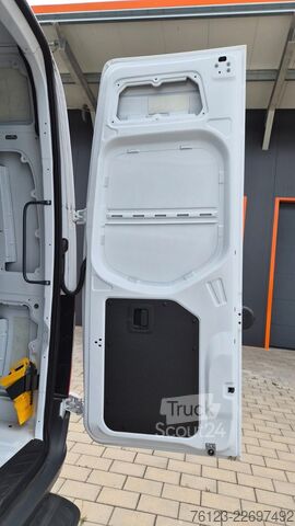 Kastenwagen hoch MERCEDES-BENZ Sprinter III Kasten  519 CDI RWD 4x 4 Allrad
