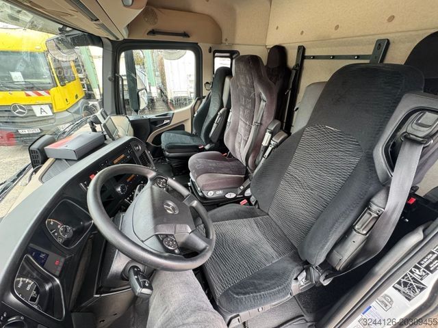 Mainomas kėbulo sunkvežimis MERCEDES-BENZ School-Truck/Fahrschule/Actros2540/ExBW/6x2/94TK