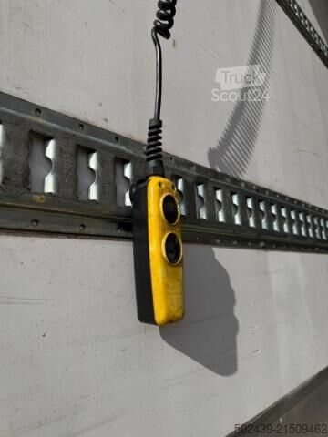 Camión frigorífico Renault D WIDE 320 DTI