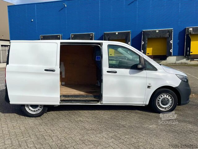 Duba panelată Mercedes-Benz Vito NAVI, BACKUP CAM