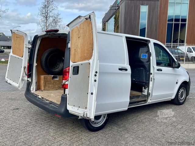 Duba panelată Mercedes-Benz Vito NAVI, BACKUP CAM