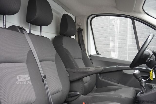 Furgon blaszak Renault Trafic 2.0 Blue dCi 130PK EURO 6 - Airco - Navi...