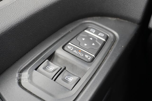 Furgon blaszak Renault Trafic 2.0 Blue dCi 130PK EURO 6 - Airco - Navi...