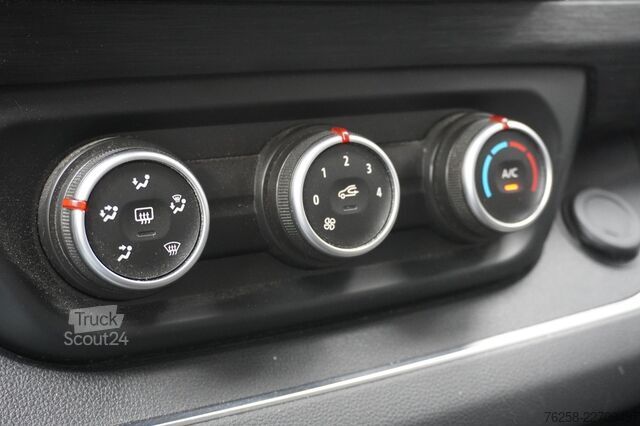 Furgon blaszak Renault Trafic 2.0 Blue dCi 130PK EURO 6 - Airco - Navi...