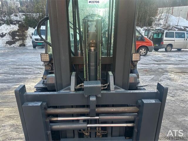 Carretilla elevadora Doosan D55C-5 forklift 5.5 tons w/ 4.5 meter lift height