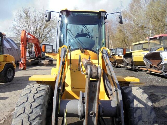 Iekrāvējs Volvo L 30 B-Z/X