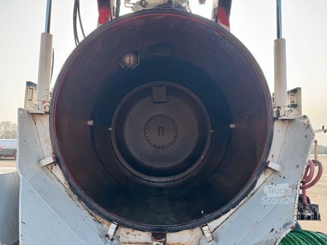 Camion-citerne à vide SCANIA P320 4x2 Hvidtved Larsen 7000 L Kombi